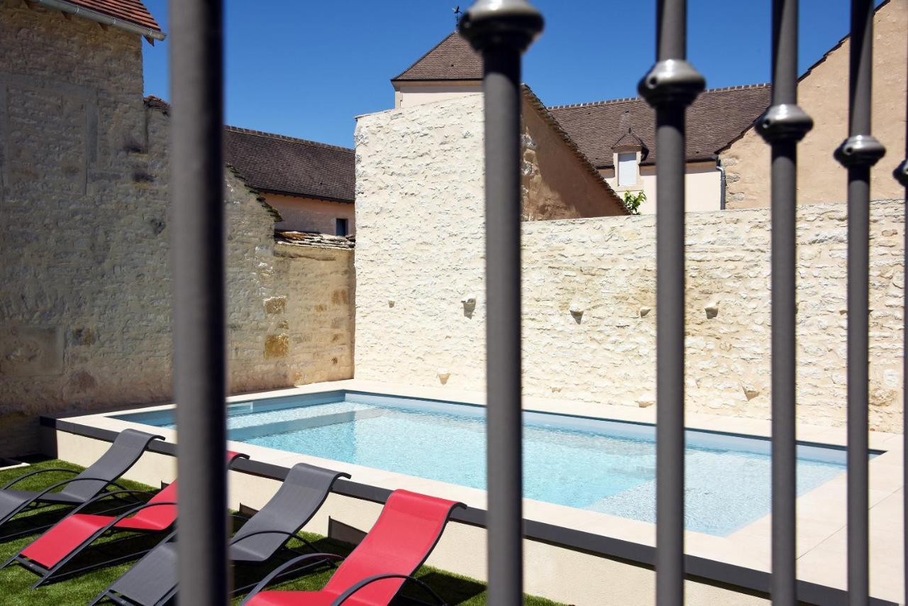 Le Charles V Bed & Breakfast Meursault Exterior photo