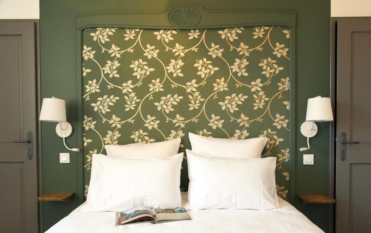 Le Charles V Bed & Breakfast Meursault Exterior photo